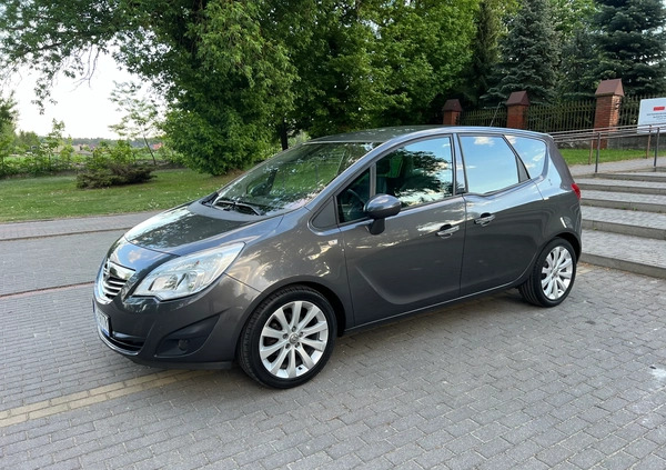 Opel Meriva cena 24700 przebieg: 188000, rok produkcji 2011 z Ostrołęka małe 277